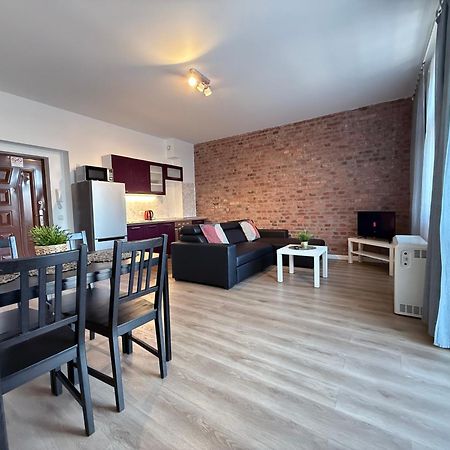 Uno Apartaments Katowice Buitenkant foto