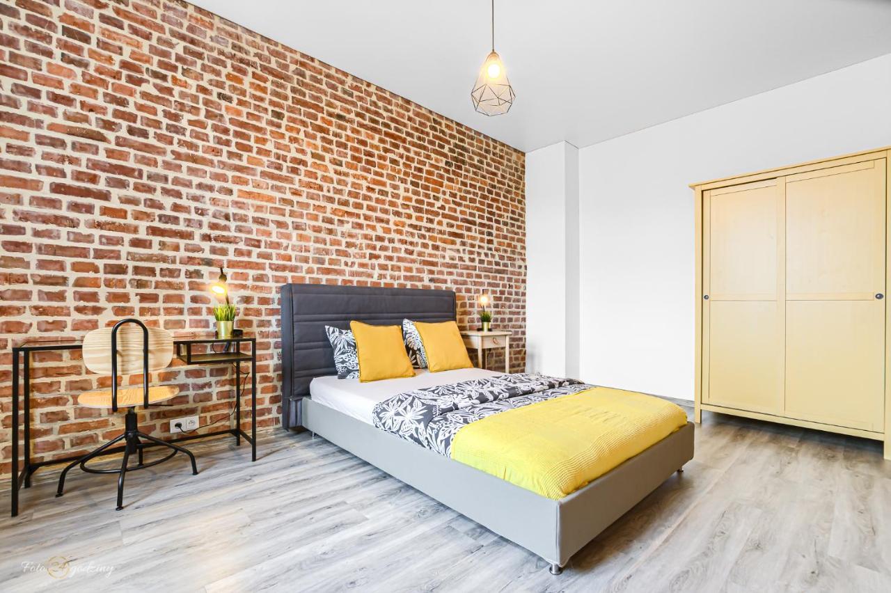 Uno Apartaments Katowice Buitenkant foto