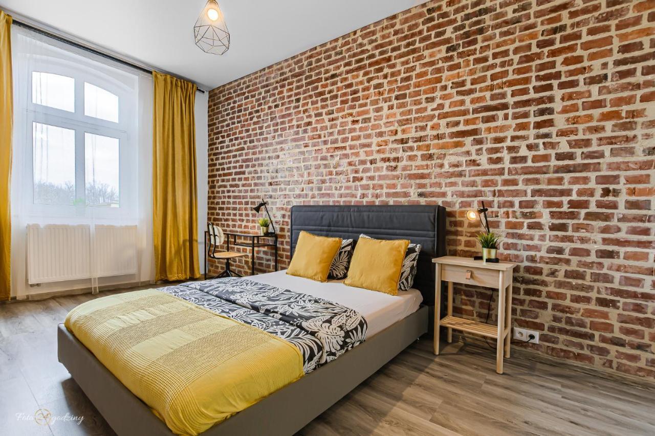 Uno Apartaments Katowice Buitenkant foto
