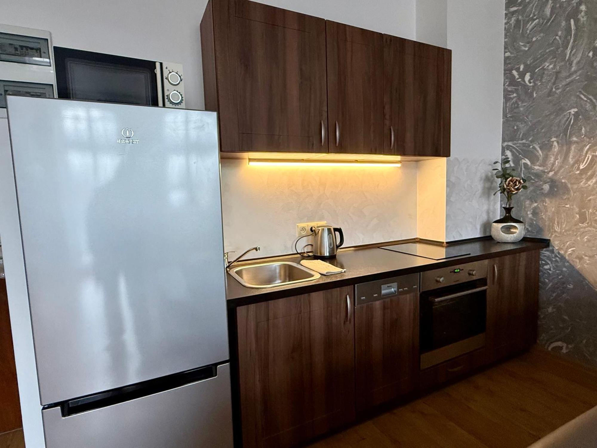 Uno Apartaments Katowice Buitenkant foto