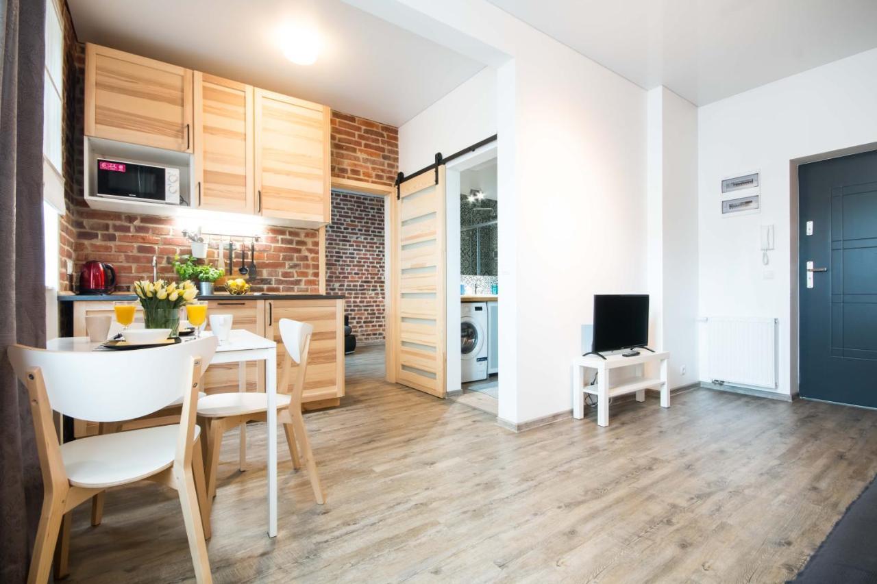 Uno Apartaments Katowice Buitenkant foto