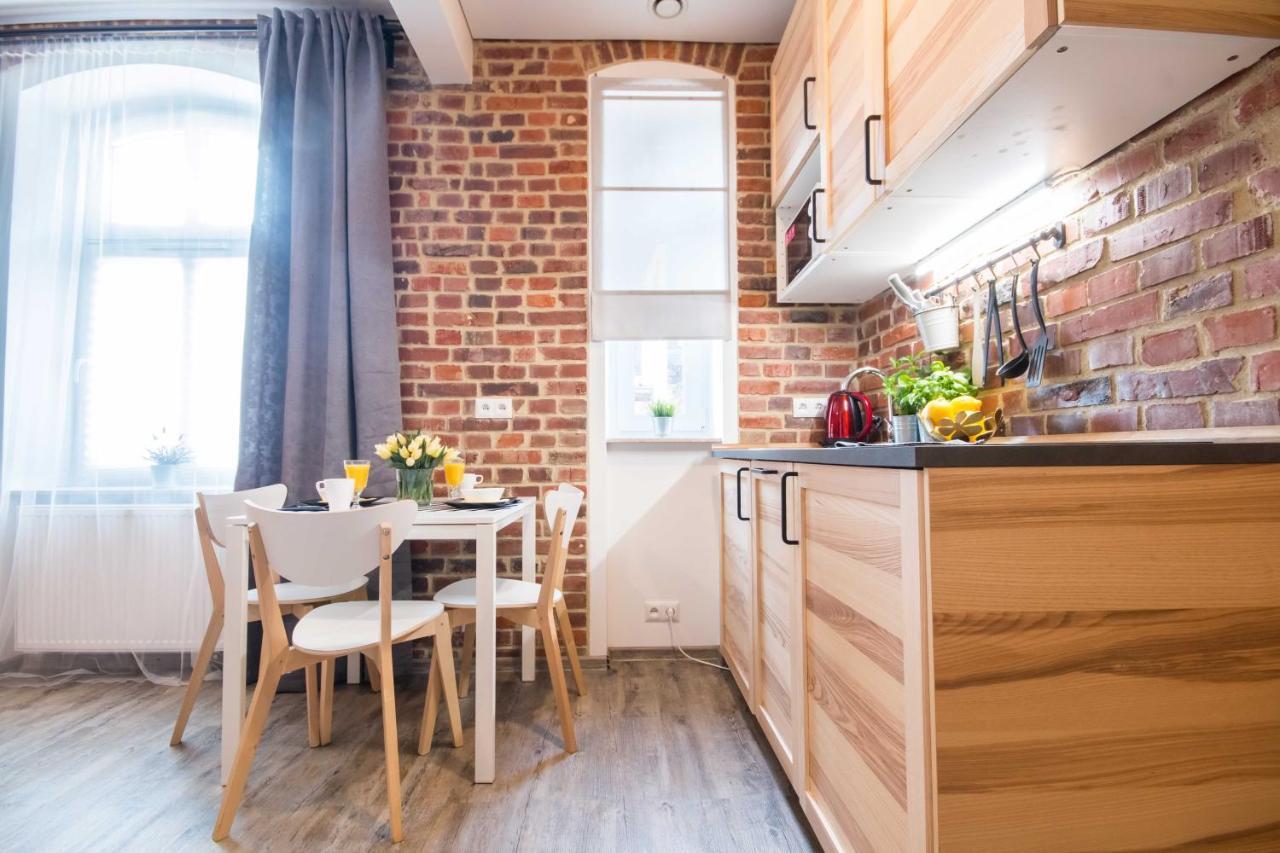 Uno Apartaments Katowice Buitenkant foto