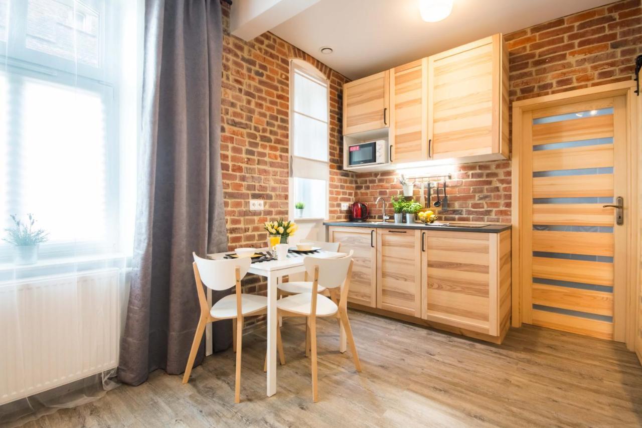 Uno Apartaments Katowice Buitenkant foto