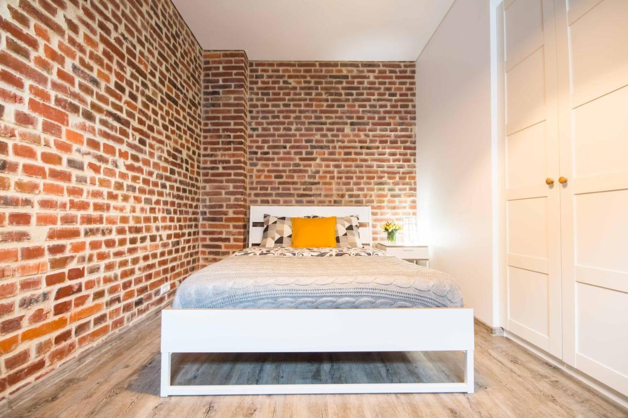 Uno Apartaments Katowice Buitenkant foto